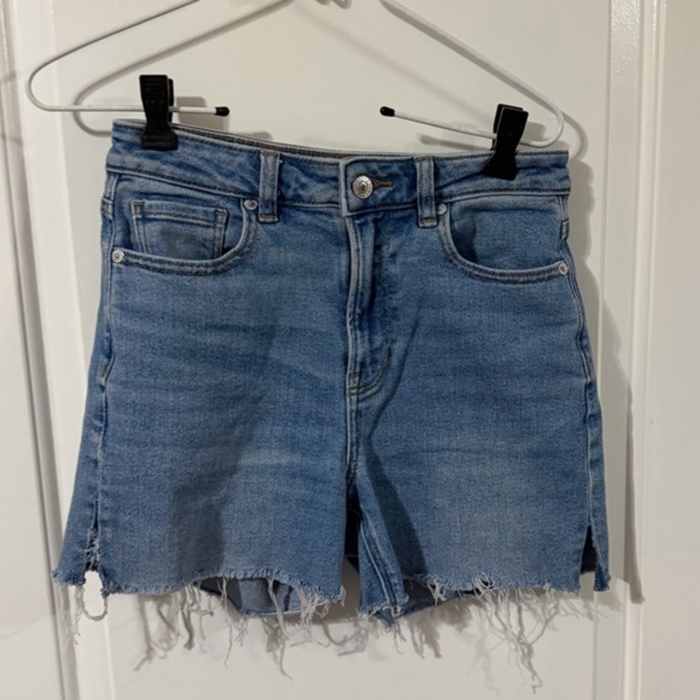 American eagle mom Jean Jean shorts size 0